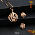 Pendant set