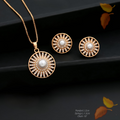 Pendant set