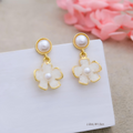 Earstud
