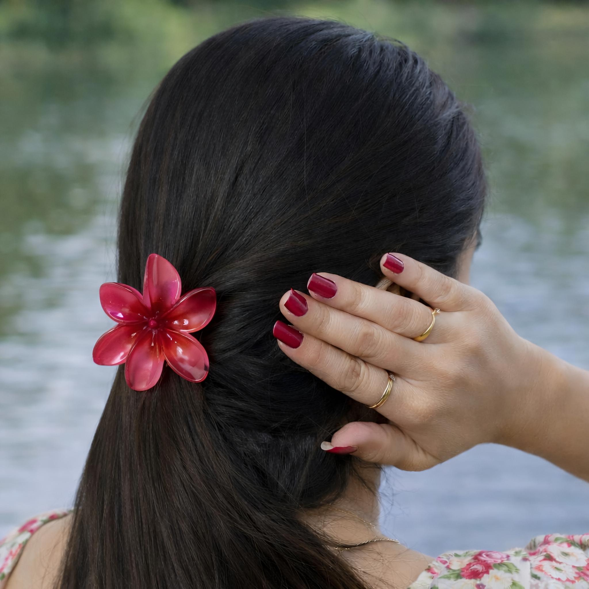 Glossy Plumeria Hair Claw Set